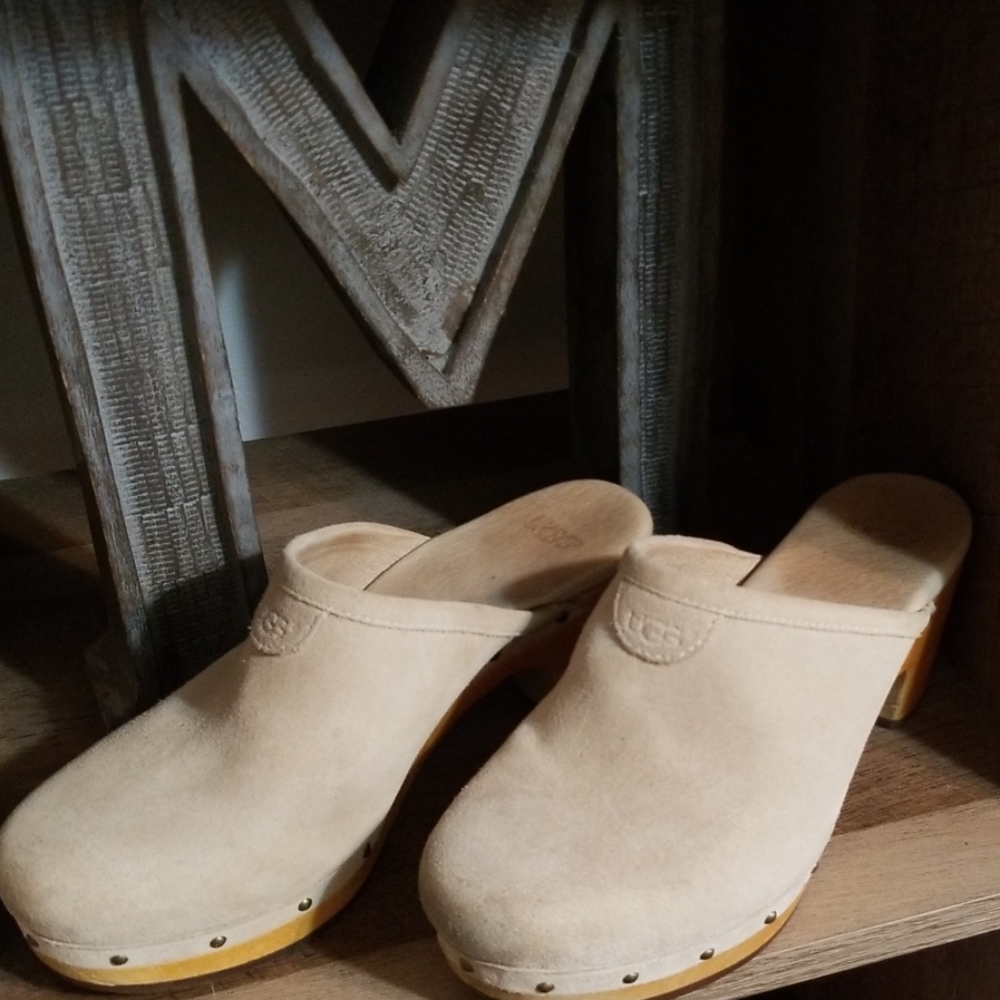 Ugg Clogs